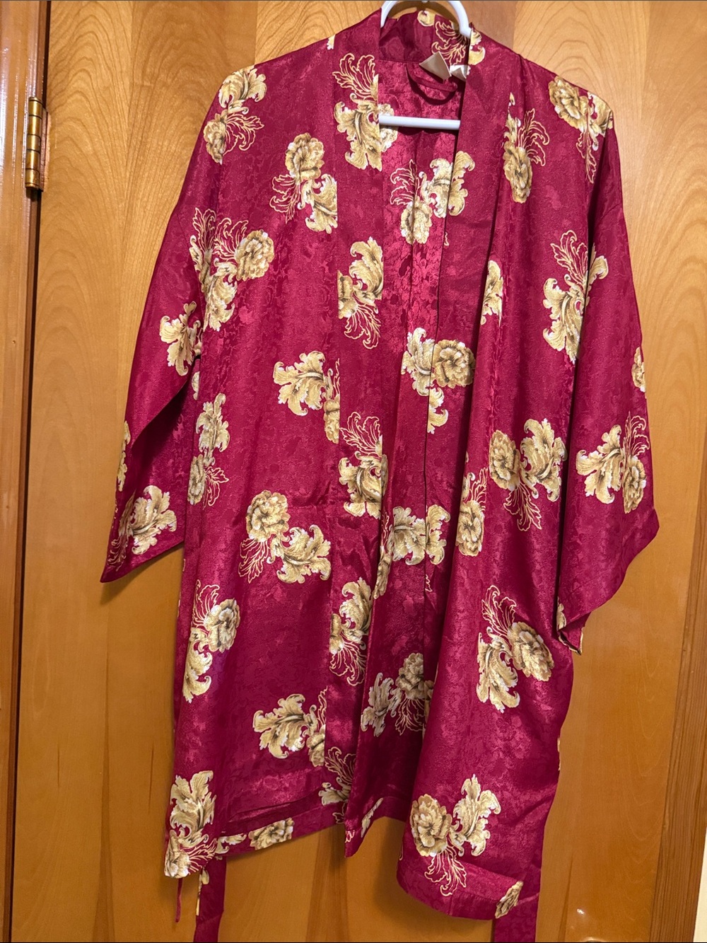 Victoria Secret Chemises and Robe - Picture 4 of 6